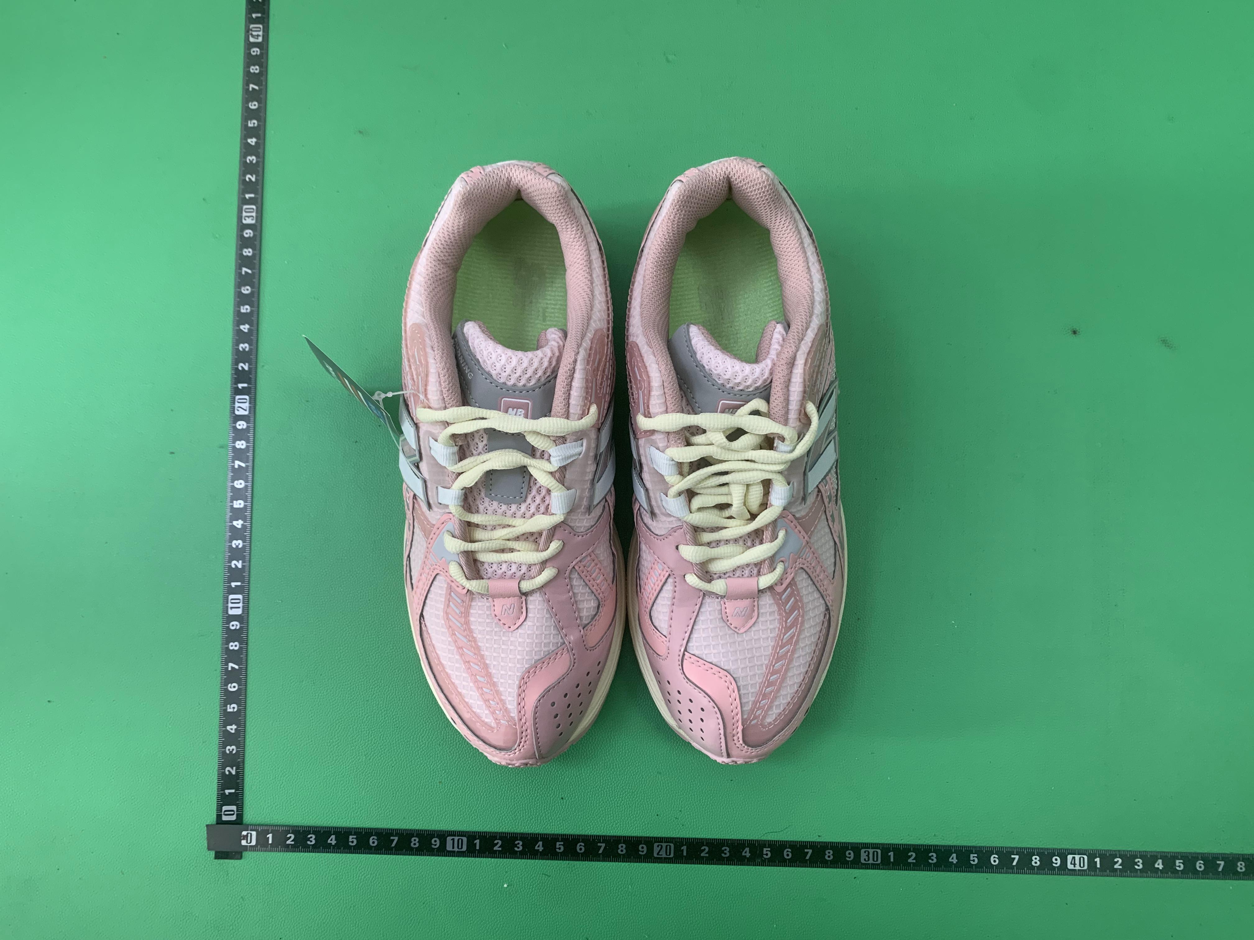 BF batch  New Balance 1906 -8