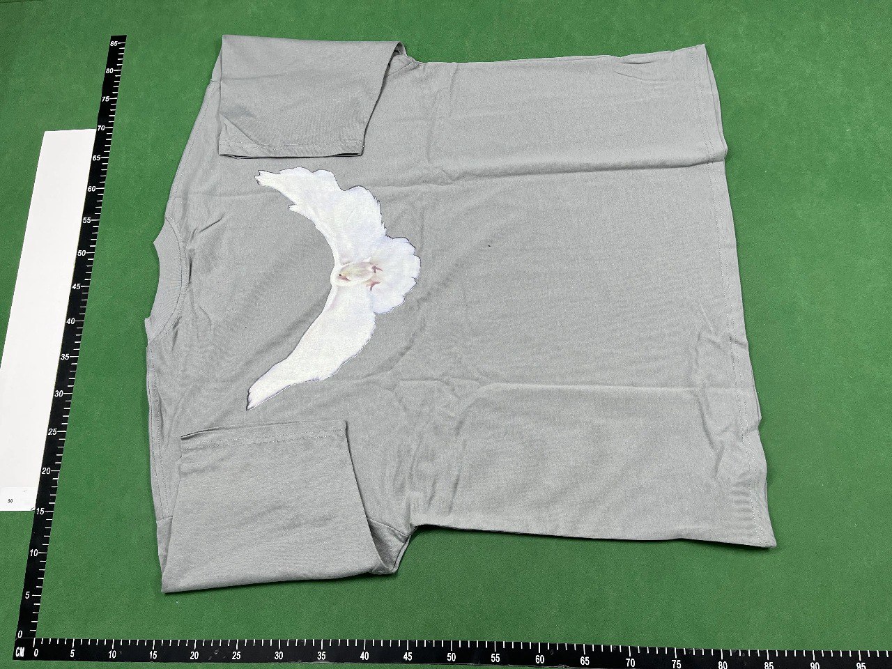 TEE YEEZY GAP -3