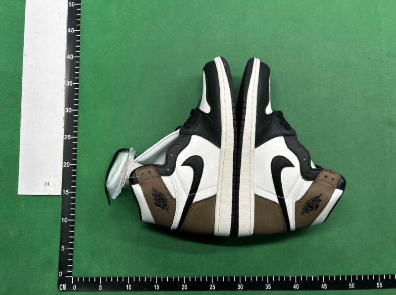 FK  Batch  Nike Air Jordan 1 Travis Scott -6