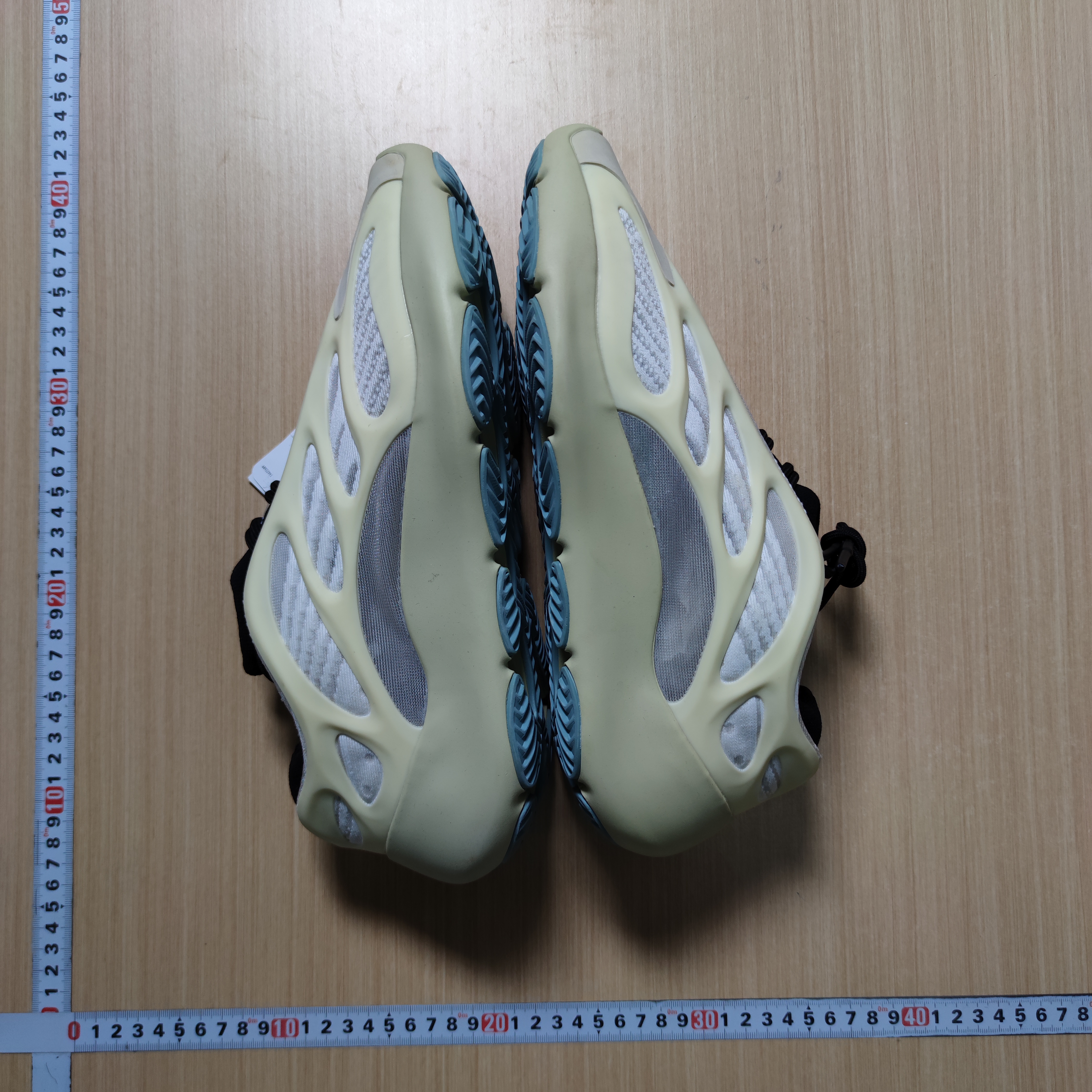 BF Batch  Adidas Yeezy Yeezy Boost 700 V3 -5