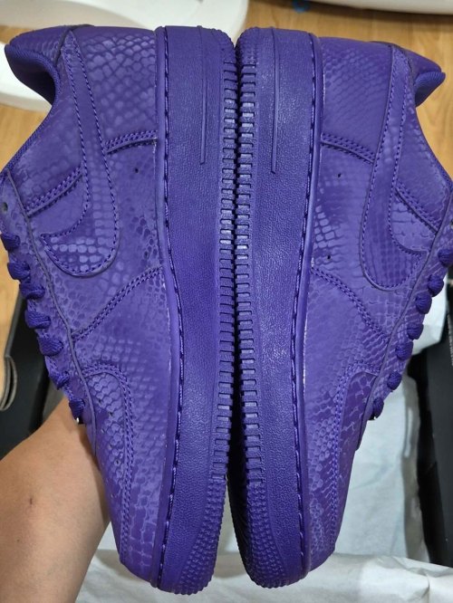 New Images Of The Kobe Bryant x Nike Air Force 1 “Court Purple”(pic2)